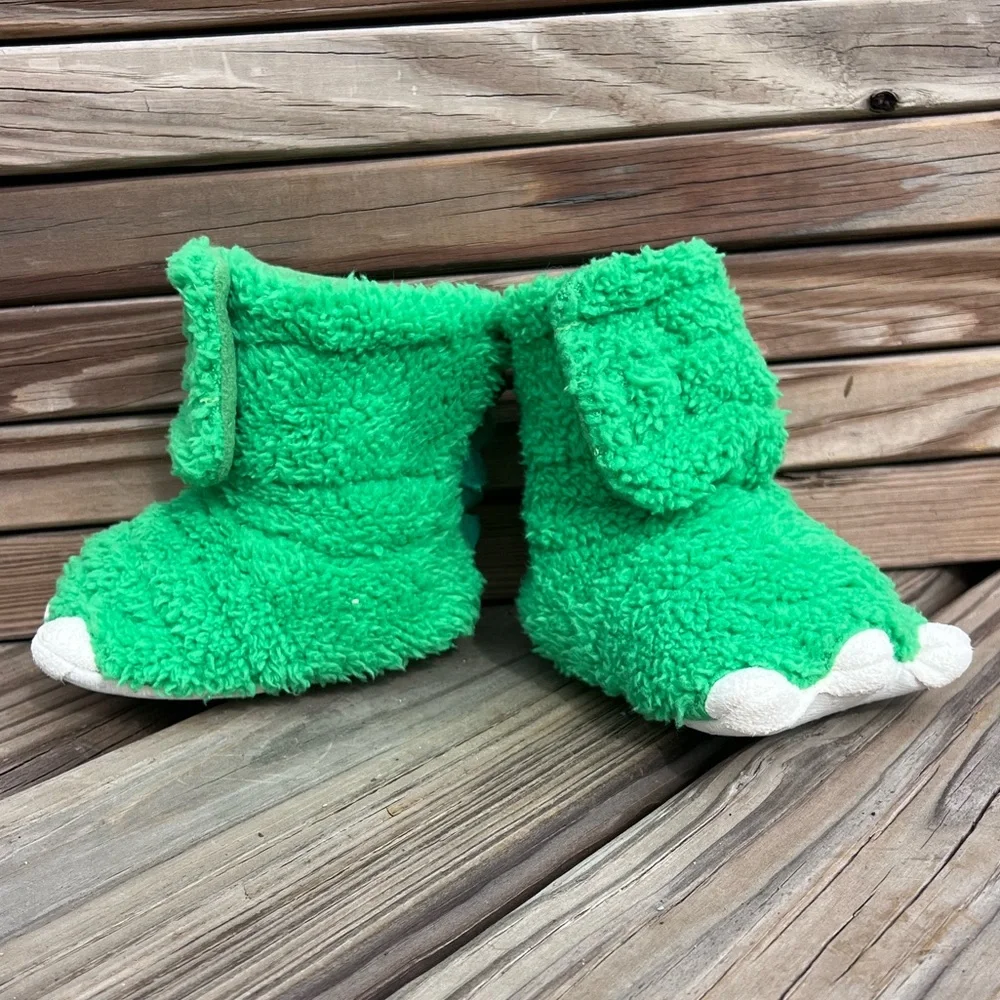 - Monster Claw Boot Green Fur Toddler Slippers! NEW!